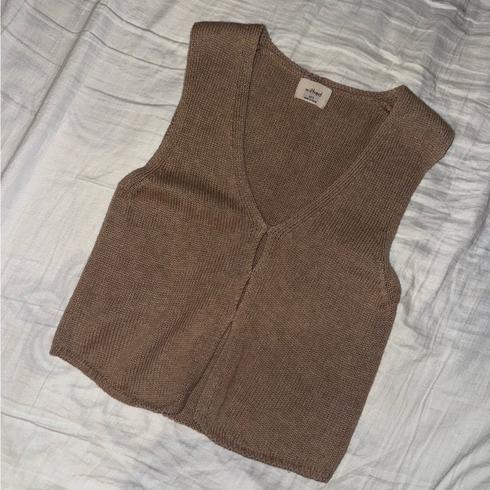 aritzia wilfred basque sweater vest top